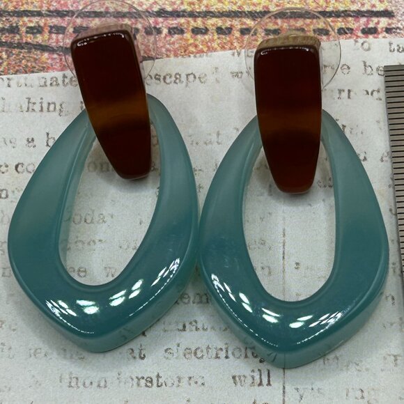 J. Crew Signed Designer Bold Resin Lucite Aqua Blue Amber Drop Hoop Earrings - Picture 4 of 14